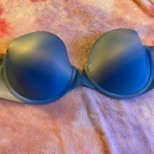 Light blue strapless bra